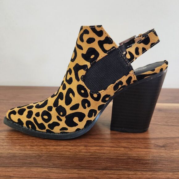 Qupid Womens Slay Faux Suede Animal Print Ankle Bootie Slingback Black Brown 6.5 - Picture 2 of 8